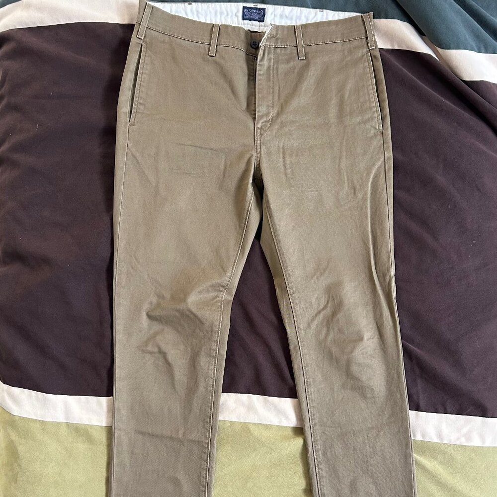 Levi's Chino Pants